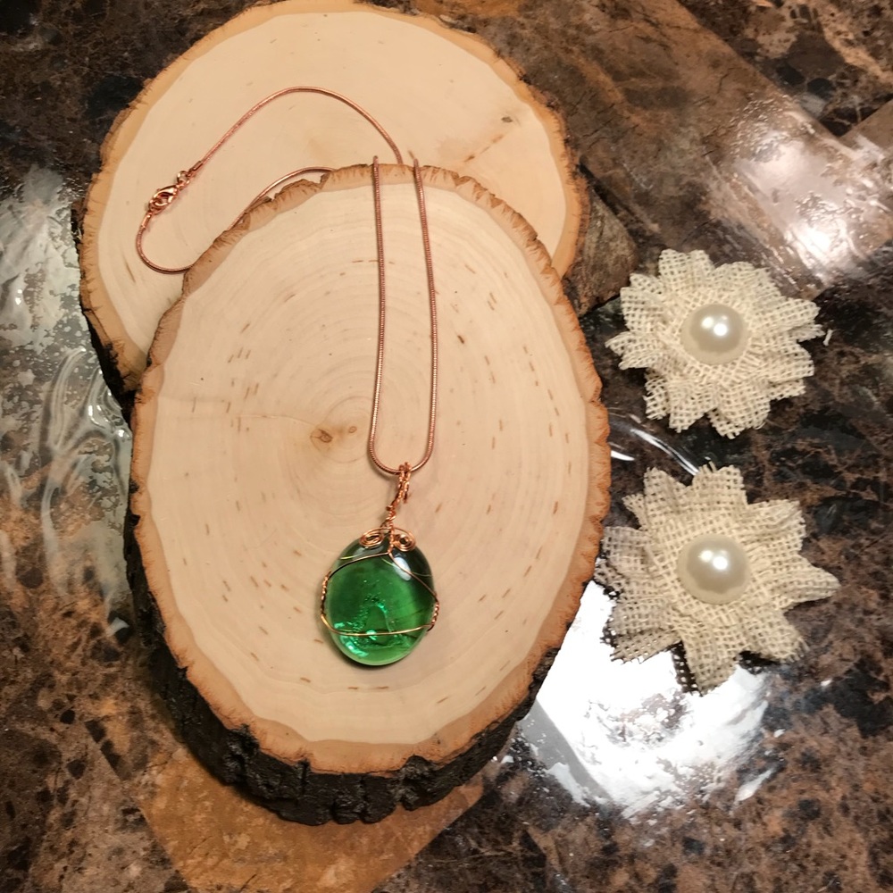Stunning green necklace copper wrap Handmade NWT - Picture 3 of 8